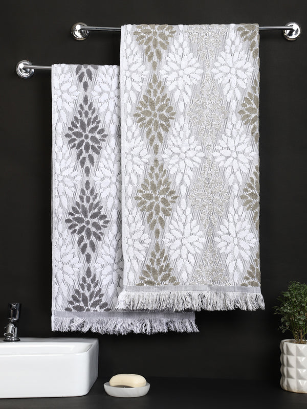 BIJOYS Jacquard Bath Towel with Lurex  - Raymond Home Gifting Collection